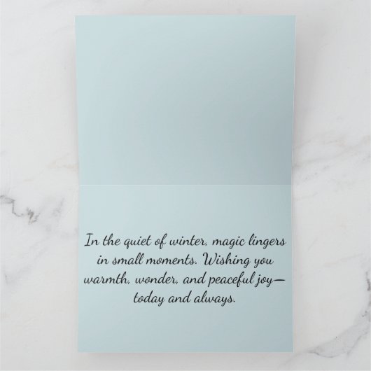 Winter Meisje met Vogel in Blauwe Bloemen Jas Kaart (Binnen)