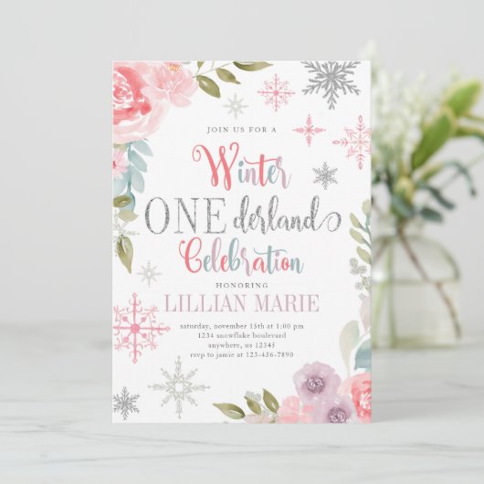 Winter ONEderland Birthday Uitnodiging met bloemen (Staand voorkant)