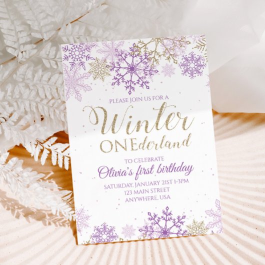 Winter Onederland Paars en Gold Snowflake Invite Kaart