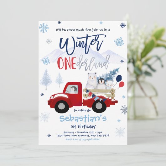 Winter ONEderland Penguin Polar Beer Birthday Kaart (Staand voorkant)