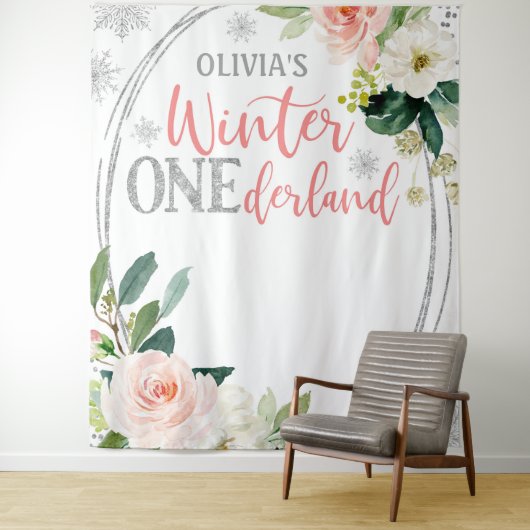 Winter ONEderland Silver Pink Floral Backdrop Wandkleed (In situ)