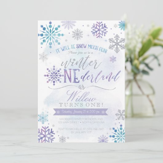 Winter ONEderland Snowflake Birthday Uitnodiging (Staand voorkant)