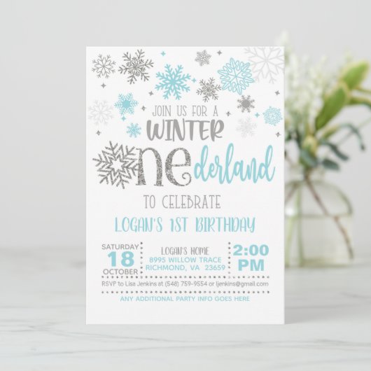 Winter ONEderland Verjaardag Uitnodiging - Jongen (Staand voorkant)