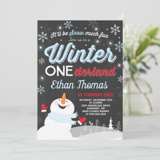 Winter ONEderland Verjaardag Uitnodiging Sneeuwman (Staand voorkant)