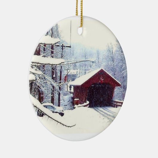 WINTER OP DE GEDEKTE BRIDGE-versiering Keramisch Ornament (Rechts)