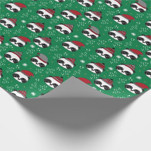 Winter Panda Rood en Groen schattig Kerstfeest Cadeaupapier (Hoek)