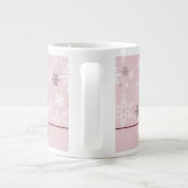 Winter Pastel Pink Snowflake kerstseizoen Grote Koffiekop (Achterkant)