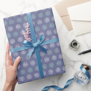 Winter Pattern Blue en White Snowflakes Cadeaupapier