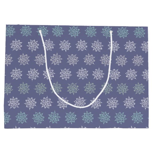 Winter Pattern Blue en White Snowflakes Groot Cadeauzakje (Achterkant)
