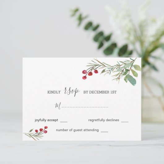 Winter Pine Cones Berry Wedding RSVP Kaartje (Staand voorkant)