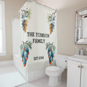 Winter Pine Cones Family Name Design Douchegordijn (In situ)