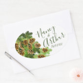 Winter Pine Tree & Pine Cones Weddenschap Ovale Sticker (Envelop)