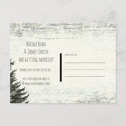 Winter Pine Tree Rustic Wood Save the Date Aankondigingskaart (Achterkant)
