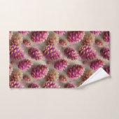 Winter Pink Pine Cones with Golden Accents Bad Handdoek (Handdoek)