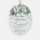 Winter Poinsettia Pine Onze 1e Kerstmis verloofd Keramisch Ornament (Rechts)