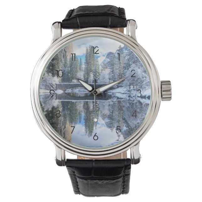 Winter Reflection op Yosemite Horloge (Voorkant)
