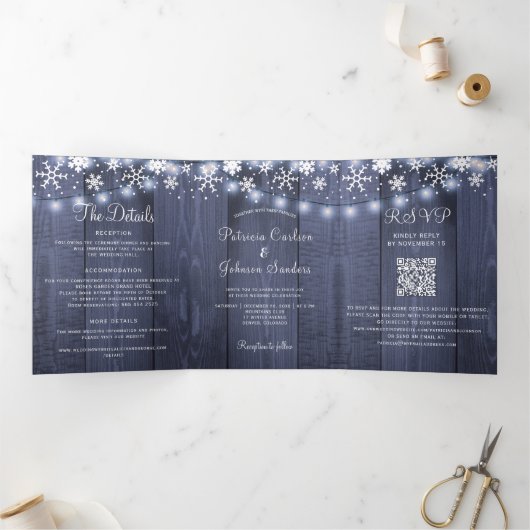 Winter rustieke multi foto QR RSVP details bruilof Drieluik Uitnodiging (Binnen)