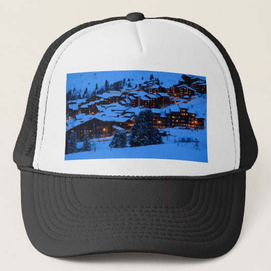 Winter Scene Trucker Pet (Voorkant)