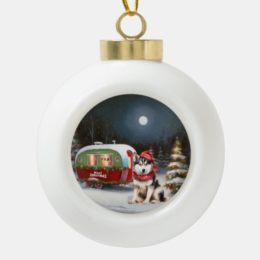 Winter Siberische Husky Caravan Kerstavontuur Keramische Bal Ornament (Voorkant)