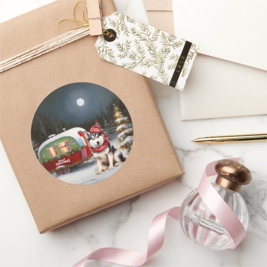 Winter Siberische Husky Caravan Kerstavontuur Ronde Sticker (Geschenken)