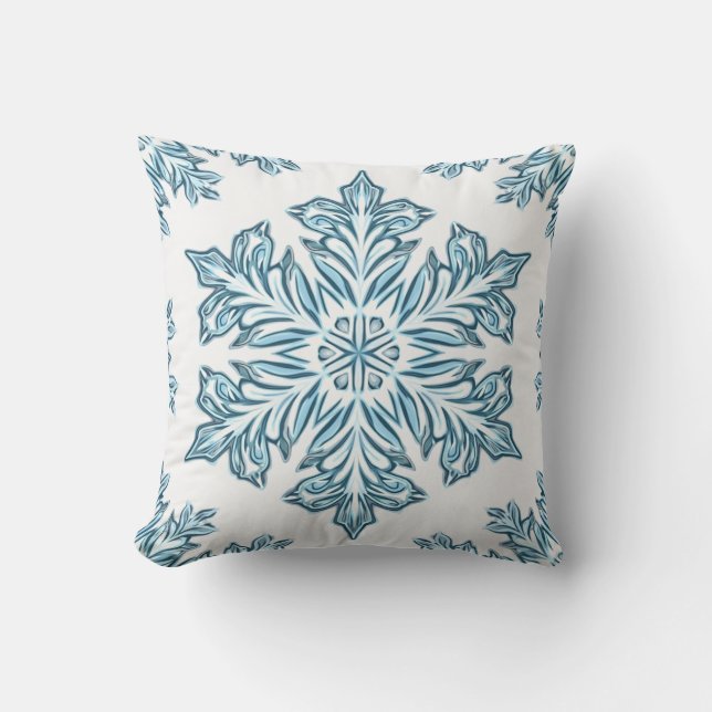 Winter Sky Blue Snowflake Kussen (Voorkant)
