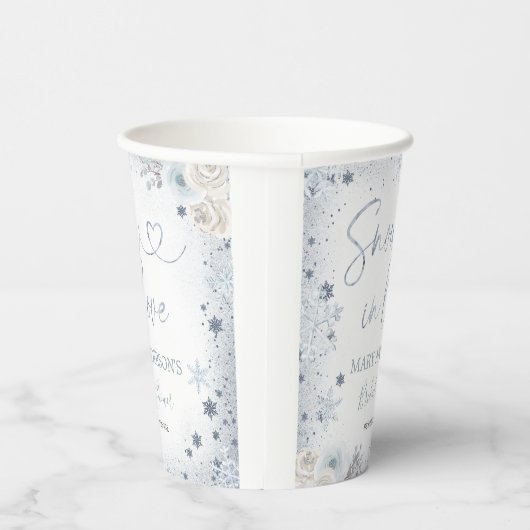 Winter Sneeuw in Love Sneeuwvlok Bruidsdouche  Papieren Bekers (Rechts)