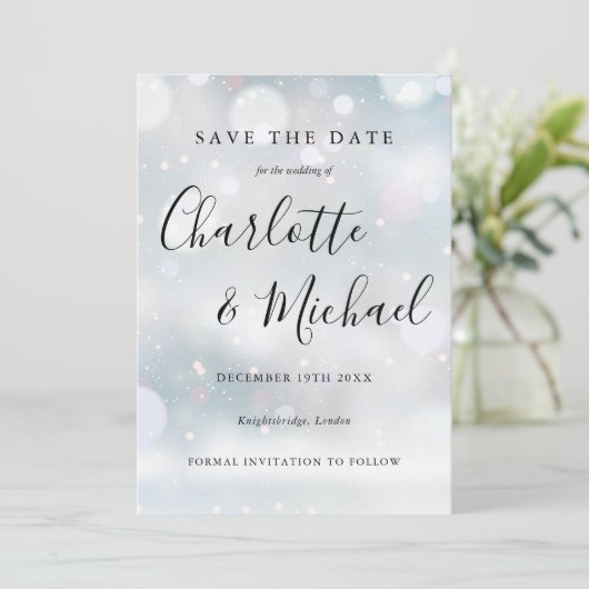 Winter Sneeuwvlokken Elegante Script Bewaar de Dat Save The Date (Staand voorkant)
