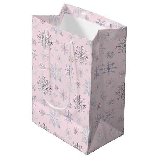 Winter Sneeuwvlokken Kerst Roze Medium Cadeauzakje (Voorkant Gekanteld)