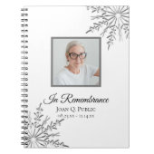 Winter Sneeuwvlokken Viering van het Leven Begrafe Notitieboek (Voorkant)