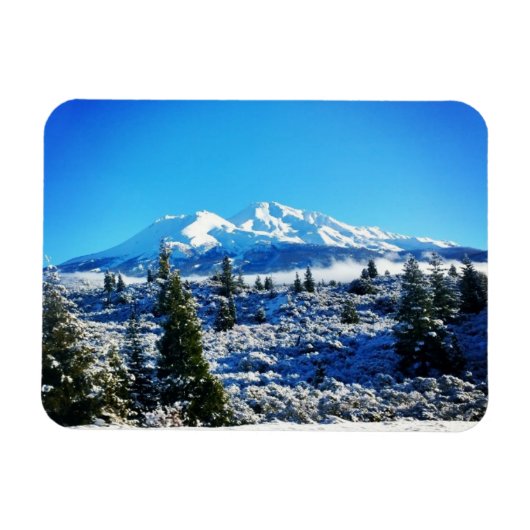 Winter Snow at Mount Shasta, CA Magneet (Horizontaal)