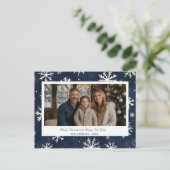 Winter Snowflake Border Navy Christmas Photo Feestdagenkaart (Staand voorkant)