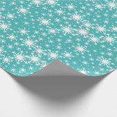Winter Snowflakes Blue en White Holiday Cadeaupapier (Hoek)
