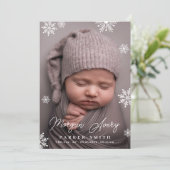 Winter Snowflakes Naam Handtekenscript Nieuwe baby Aankondiging (Staand voorkant)