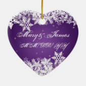 Winter Snowflakes Paarse Elegant Wedding Favor Keramisch Ornament (Achterkant)