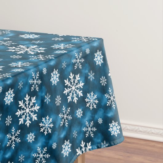 Winter Snowflakes Pattern On Cool Abstract Blue Tafelkleed (Voorbeeld)