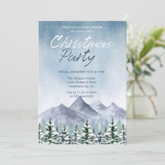 Winter Snowy Mountain Forest Kerstfeest Kaart (Staand voorkant)