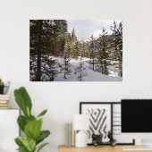 Winter Snowy Mountain Scene in Montana Poster (Thuiskantoor)