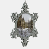 Winter Snowy Mountain Scene in Montana Tin Sneeuwvlok Ornament (Links)