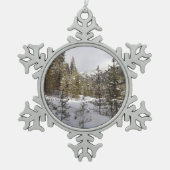 Winter Snowy Mountain Scene in Montana Tin Sneeuwvlok Ornament (Voorkant)
