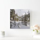 Winter Snowy Mountain Scene in Montana Vierkante Klok (Huis)