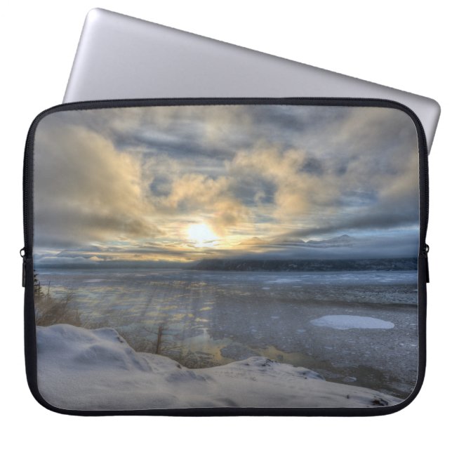 Winter Solstice Turnback Arm Laptop Sleeve (Voorkant)