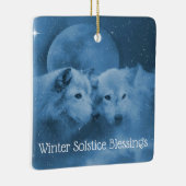 Winter Solstice Wolven in sneeuw met moonbloesem Keramisch Ornament (Rechts)
