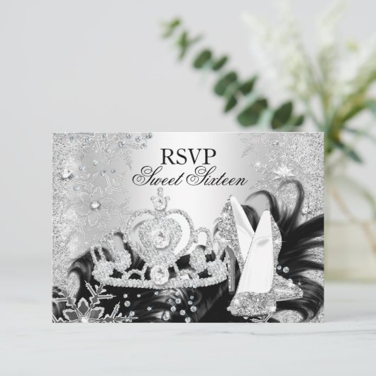 Winter Sparkle Snowflake Silver Sweet 16 RSVP Kaart (Staand voorkant)