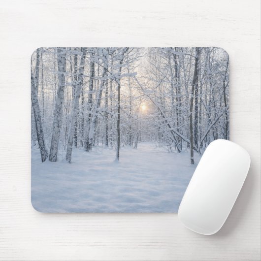 Winter Sunlight in Quiet Birch Forest Muismat (Met muis)