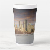 Winter Sunset Scene bij Calgary Skyline Latte Mok (Voorkant)