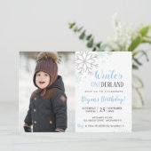 Winter Verjaardag wonderland foto uitnodiging (Staand voorkant)