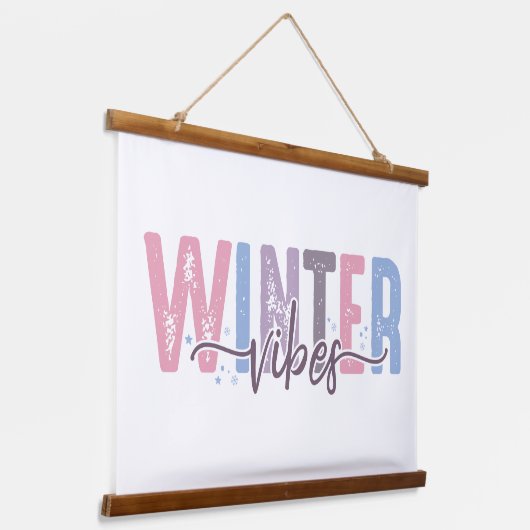 Winter Vibes - zachte pasteltypografie Hangend Wandkleed (Gebogen)