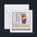 Winter Vos Familie Kerstkaart Notitiekaartje<br><div class="desc">Een simpele vos op een besneeuwde achtergrond met de traditionele 'Prettig Kerstfeest' boodschap. U kunt deze personaliseren met uw eigen familienaam.</div>