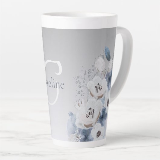 Winter Waterverf Bloemmonogram gepersonaliseerd Latte Mok (Rechterhoek)