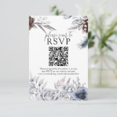 Winter Weddenschap Pine Cone QR Website RSVP Card (Staand voorkant)
